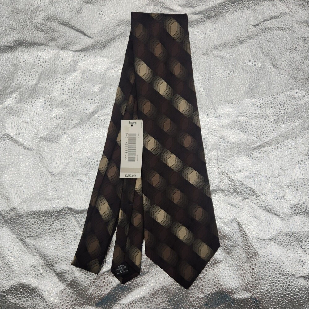 Tie 3D Optical Geometric Tumbling Block Cube Design SEARS Arrow Necktie Silk NEW